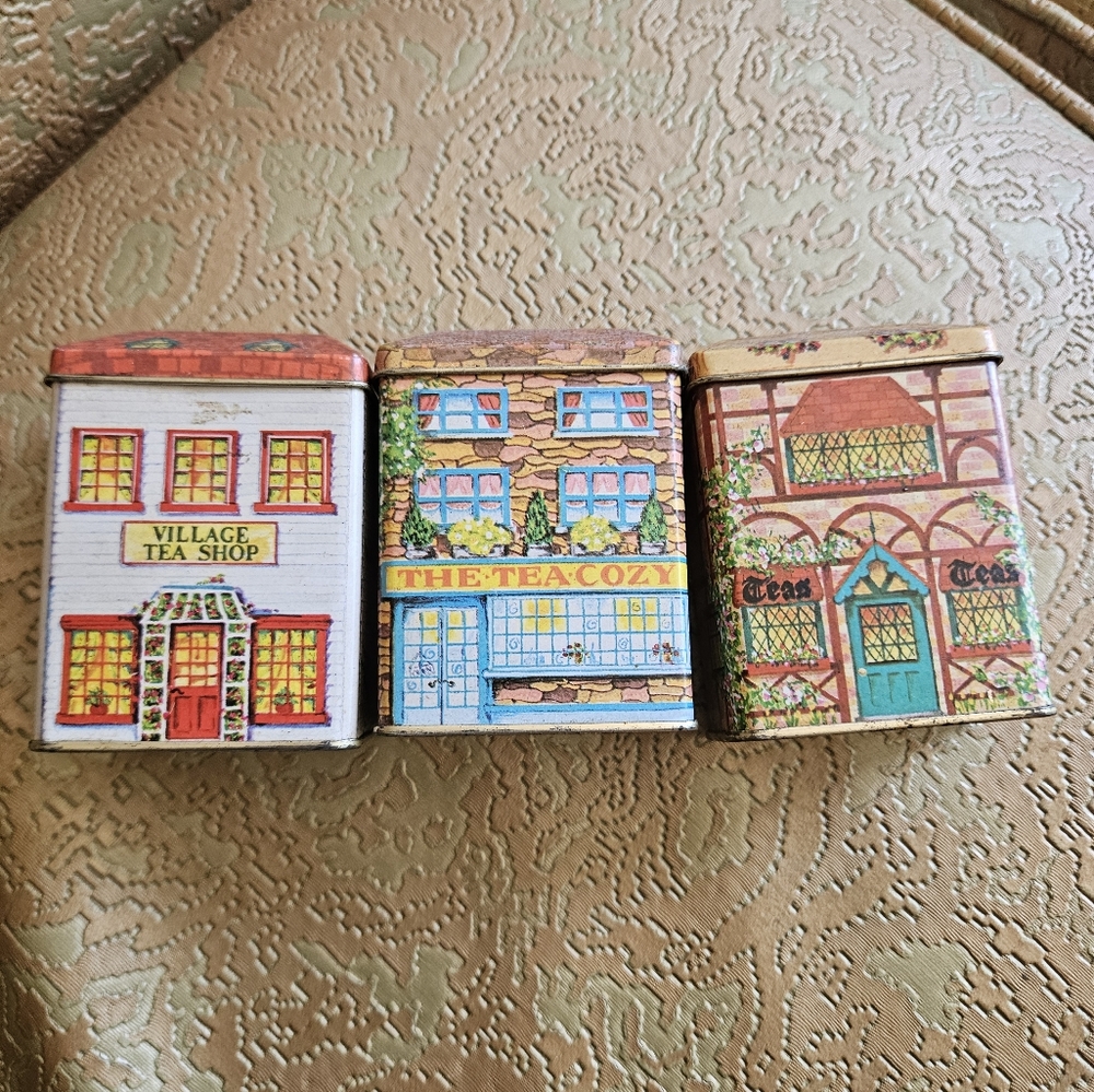 1984 Mini Tea Tins Boxes Houses